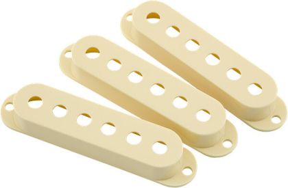 Fender ® Roadworn Strat ® single coil covers aged white set 