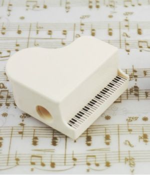 Sharpener piano white 3D